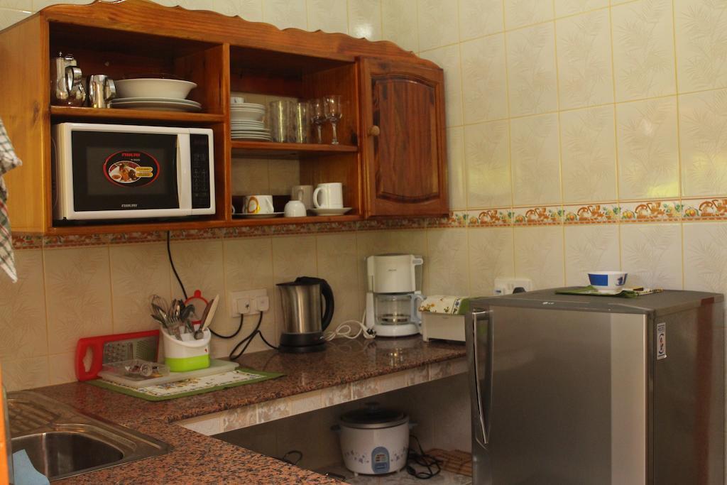 Veronic Self-Catering Guest House Диг Стая снимка